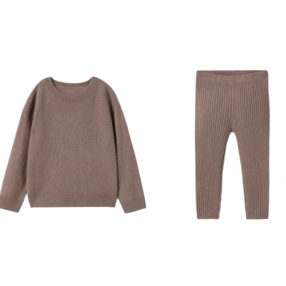 Zara| Kids Pink/Mauve Cashmere Knit Pullover and leggings set- Size 3-4 years